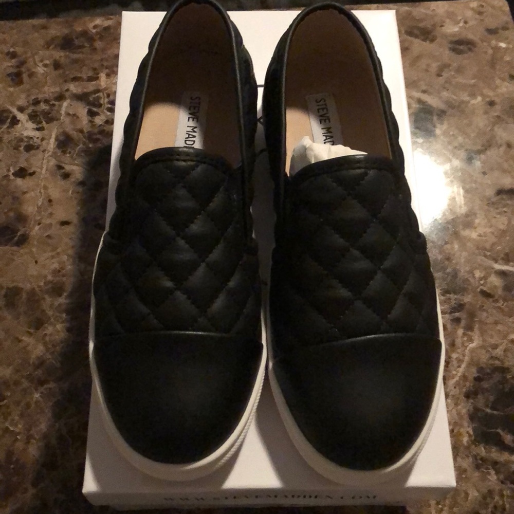 Steve Madden Black Zaander 6.5